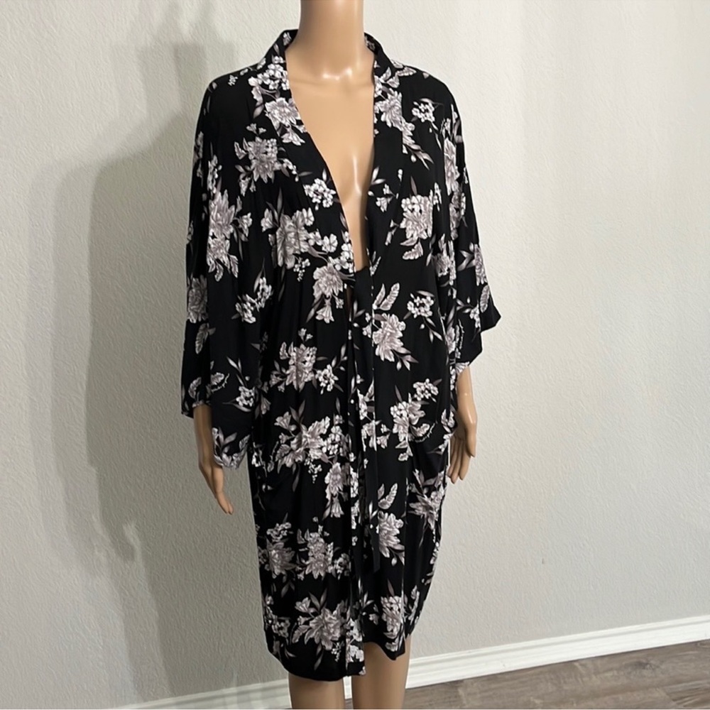 Spiritual Gangster Floral Kimono